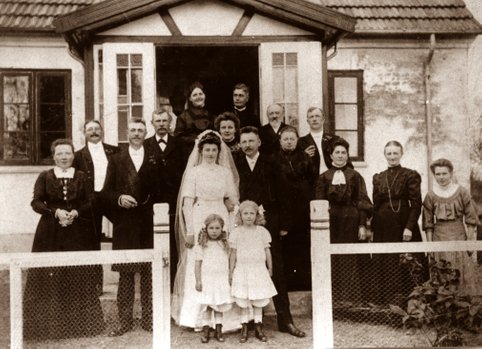 Johanne og Marius Hansens bryllup.  Bredballe den 6. maj 1911